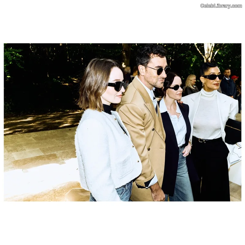 Kaitlyn Dever photo 5 of 880