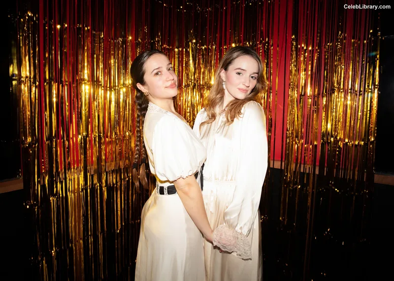 Kaitlyn Dever photo 21 of 880