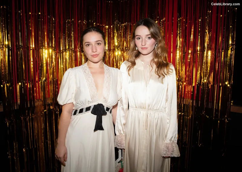Kaitlyn Dever photo 22 of 880
