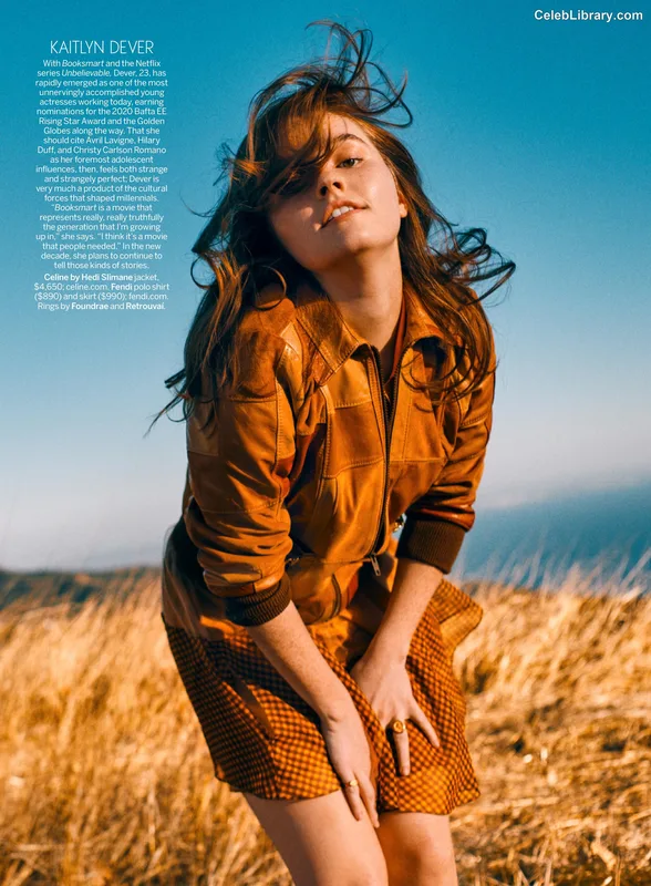 Kaitlyn Dever photo 23 of 880