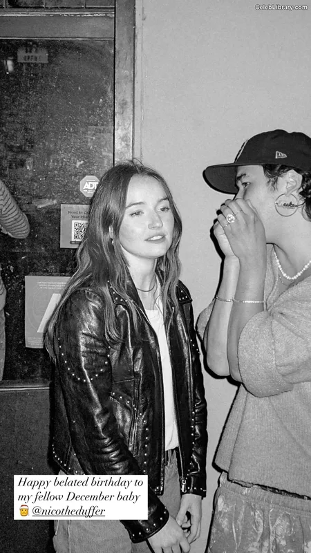 Kaitlyn Dever photo 16 of 880