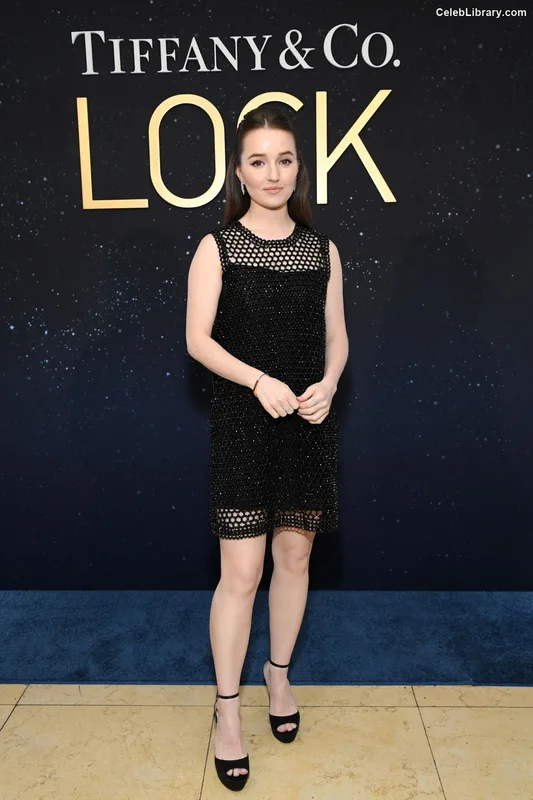 Kaitlyn Dever photo 14 of 880