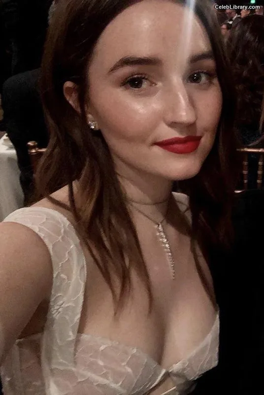 Kaitlyn Dever photo 21 of 880