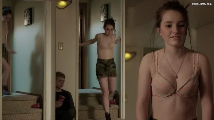 Kaitlyn Dever photo 16 of 880