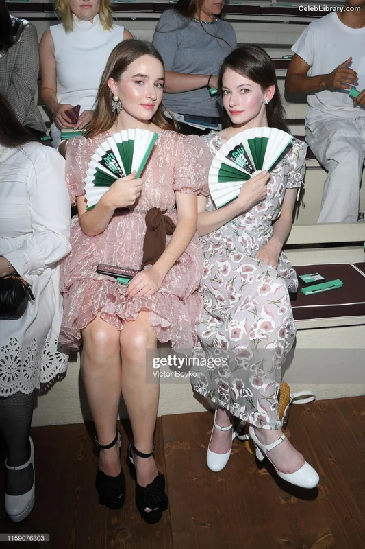 Kaitlyn Dever photo 20 of 880