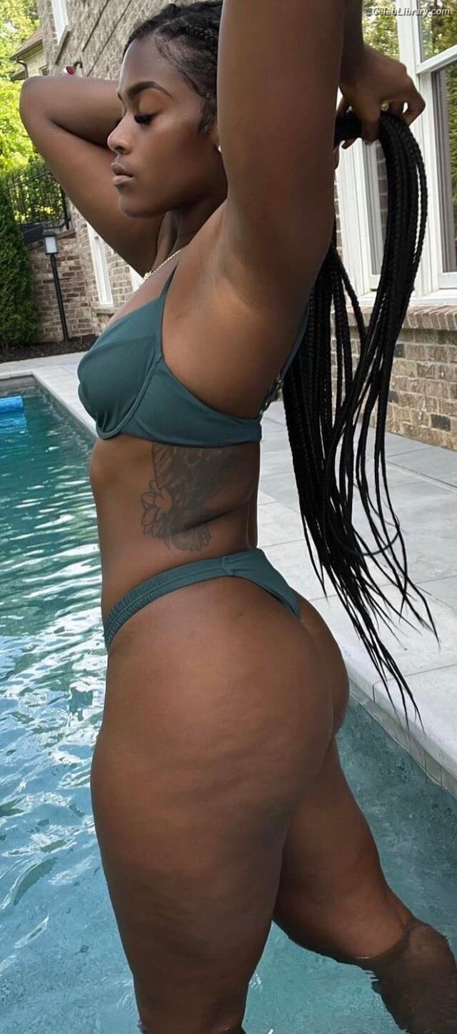 Kalani Brown photo 5 of 20