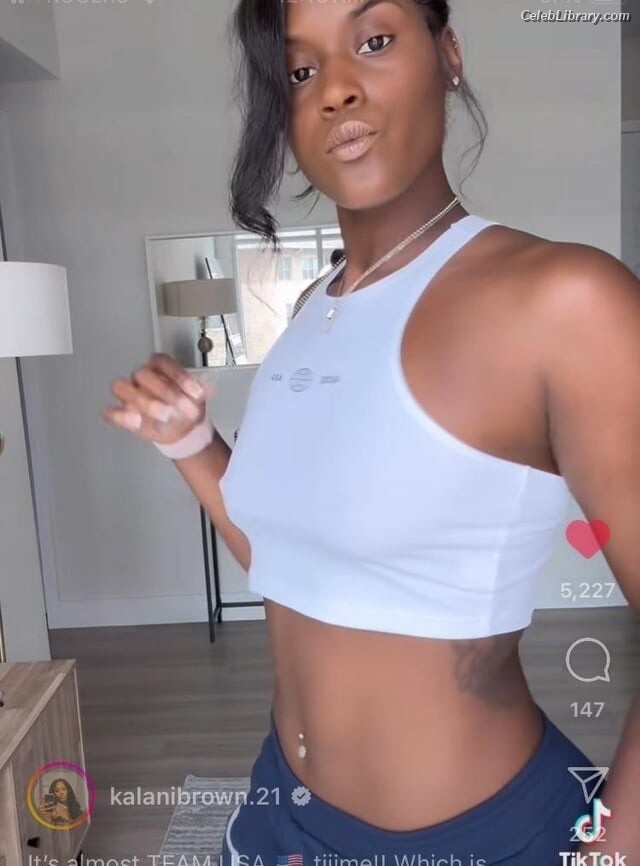 Kalani Brown photo 8 of 20