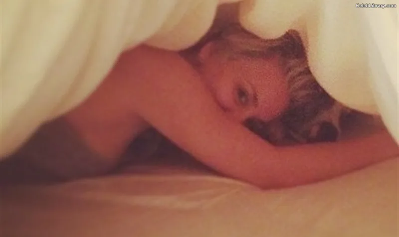 Kaley Cuoco photo 11 of 736