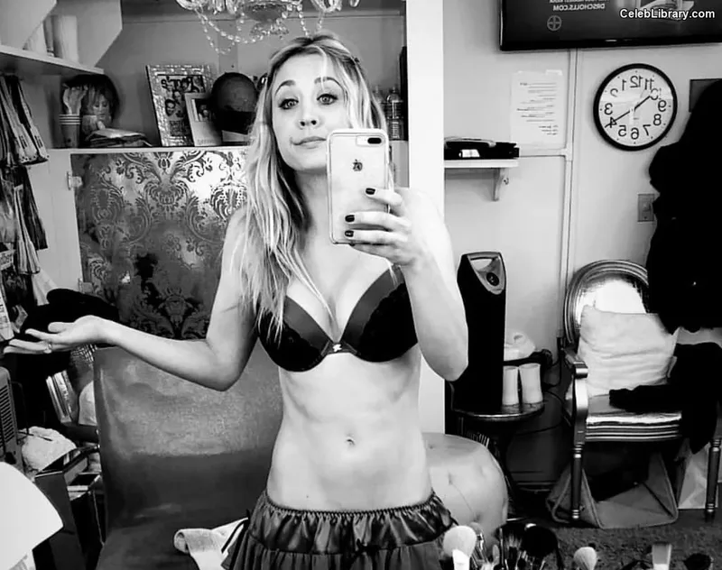 Kaley Cuoco photo 14 of 736