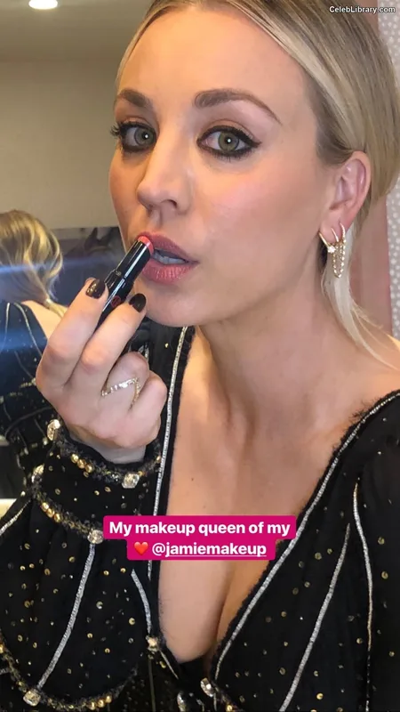 Kaley Cuoco photo 17 of 736
