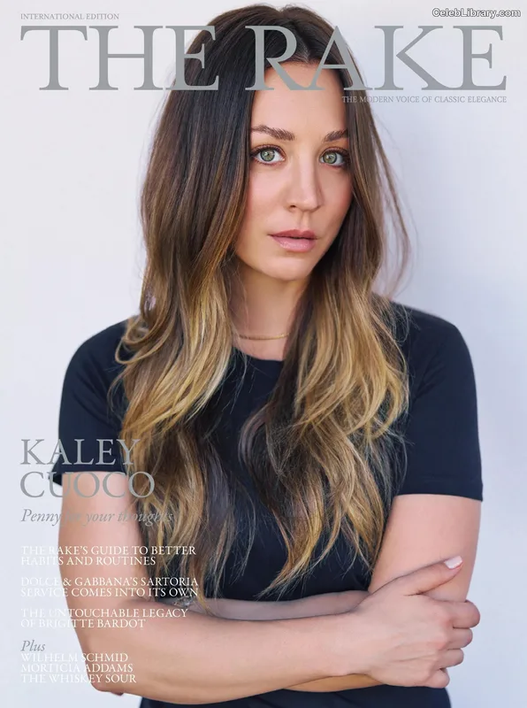 Kaley Cuoco photo 19 of 736
