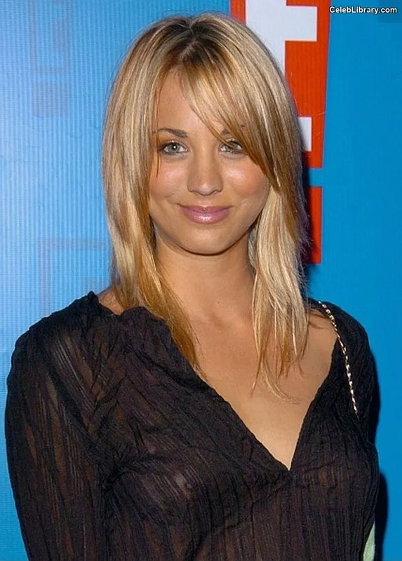Kaley Cuoco photo 13 of 736