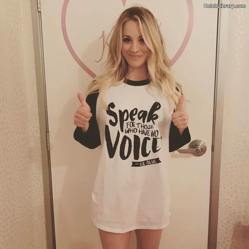Kaley Cuoco photo 14 of 736