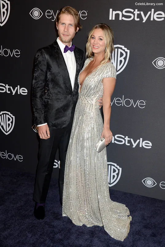 Kaley Cuoco photo 2 of 736