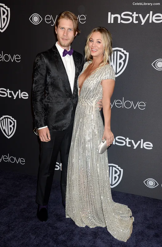 Kaley Cuoco photo 3 of 736