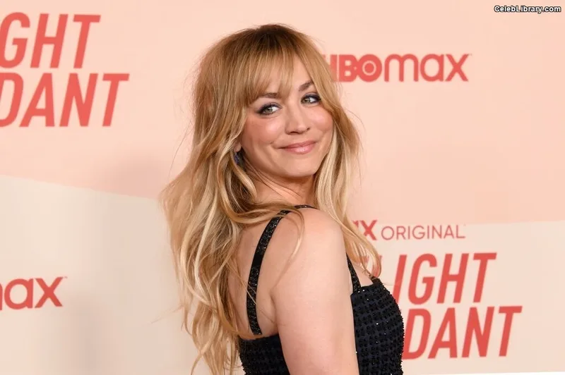 Kaley Cuoco photo 12 of 736