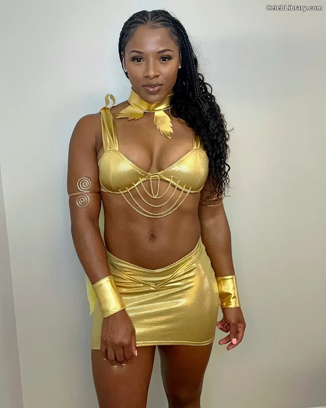 Kali Armstrong photo 14 of 169
