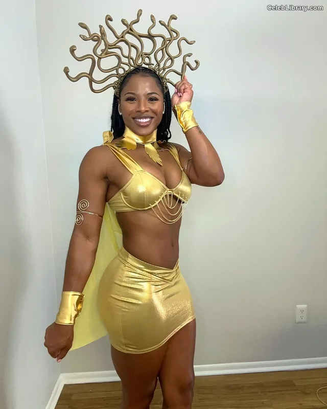 Kali Armstrong photo 15 of 169