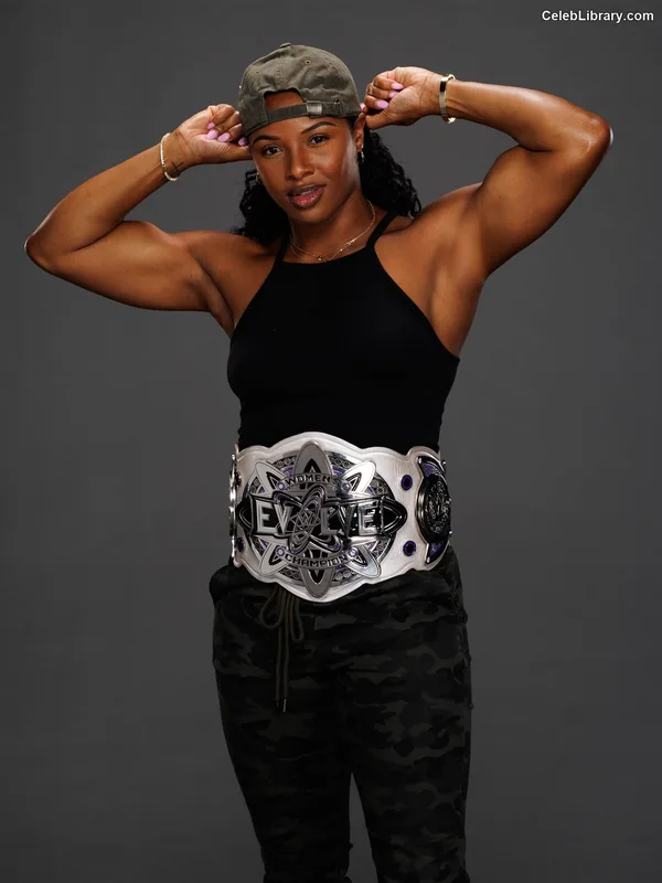 Kali Armstrong photo 21 of 169