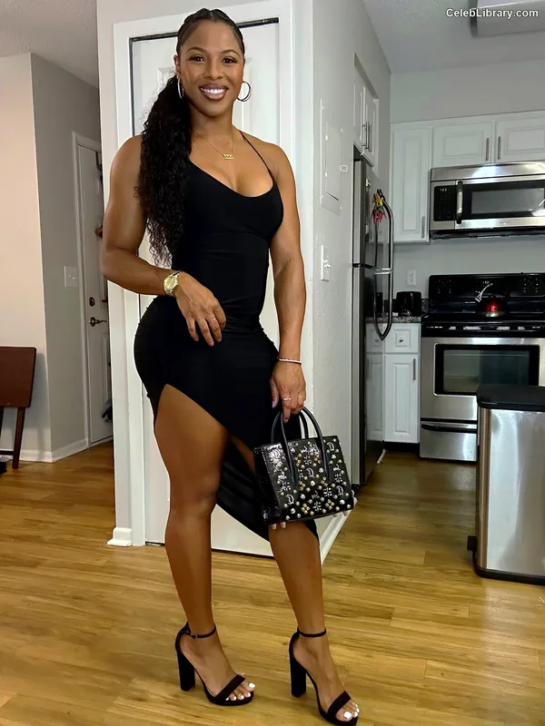 Kali Armstrong photo 22 of 169