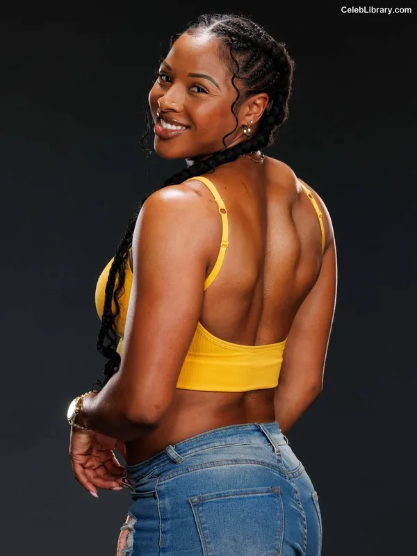 Kali Armstrong photo 5 of 169