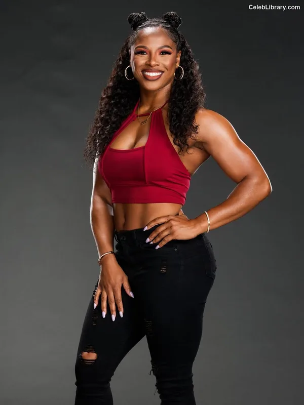 Kali Armstrong photo 22 of 169