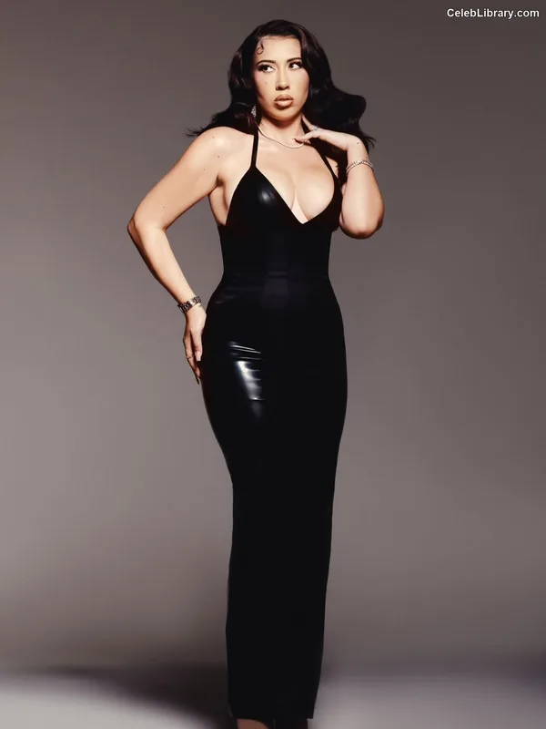 Kali Uchis photo 12 of 239