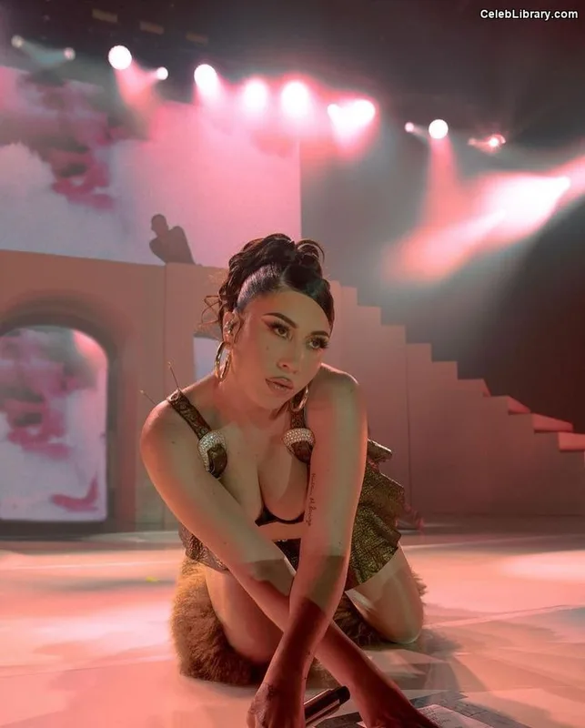 Kali Uchis photo 11 of 239