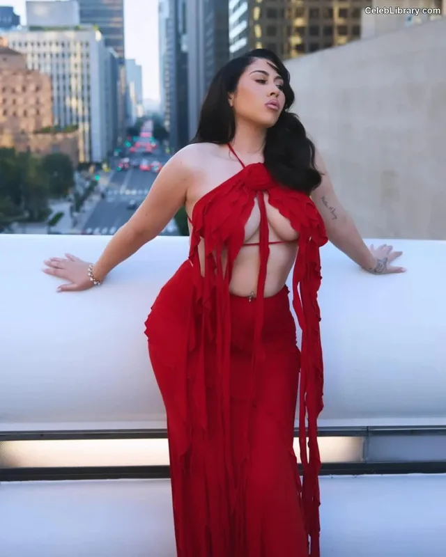 Kali Uchis photo 4 of 239