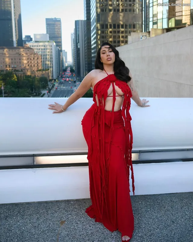 Kali Uchis photo 5 of 239