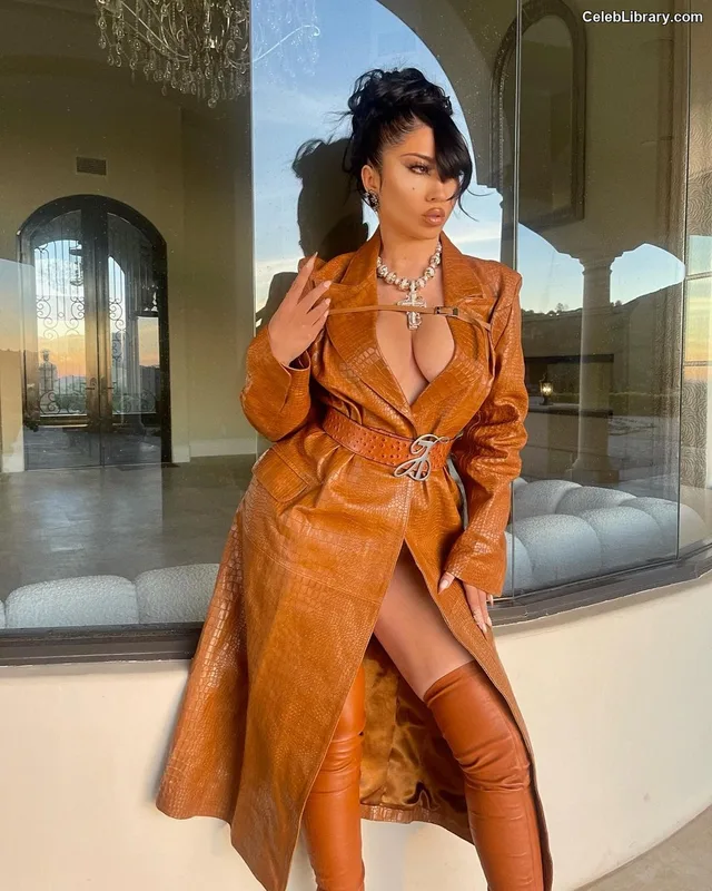 Kali Uchis photo 22 of 239