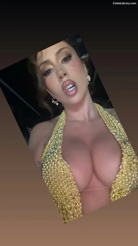 Kali Uchis photo 22 of 239