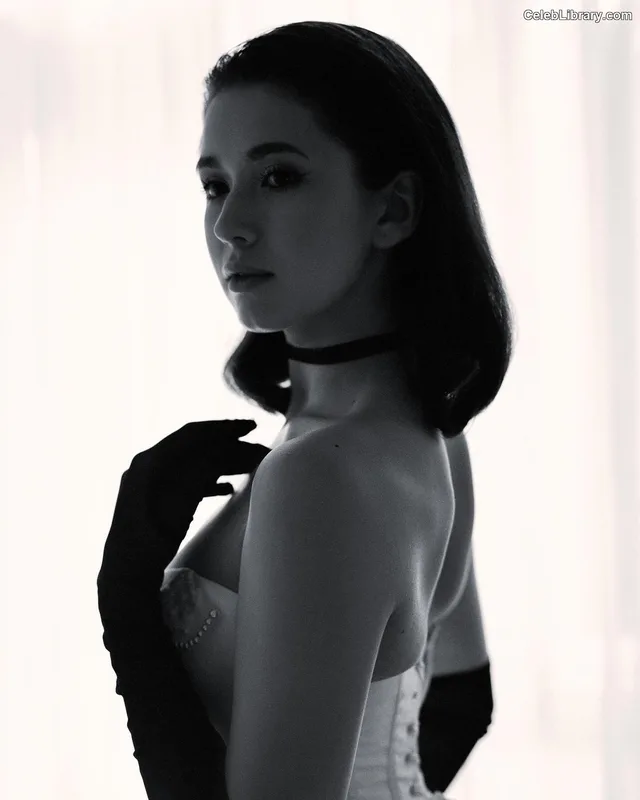 Kamila Valieva photo 18 of 65