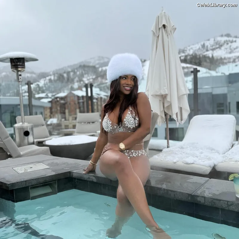Kandi Burruss photo 16 of 19