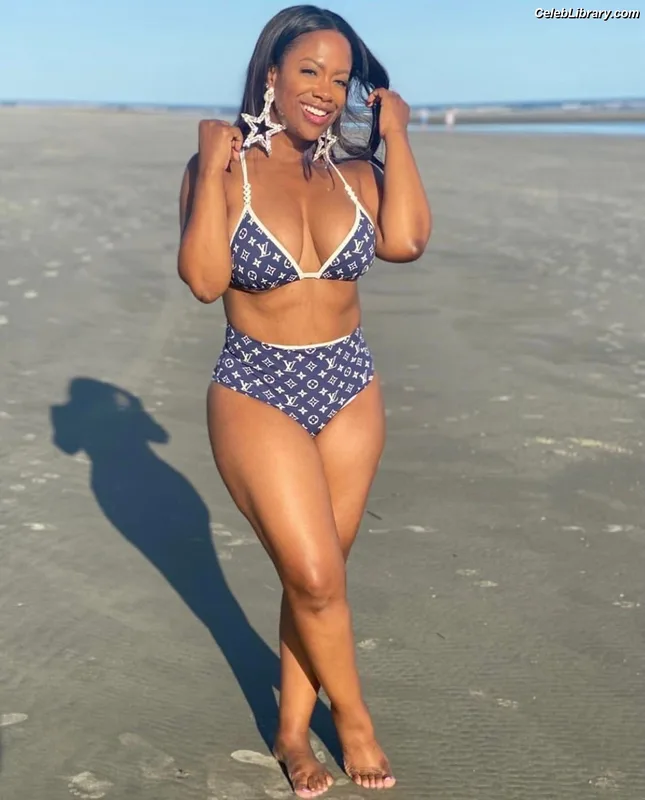 Kandi Burruss photo 12 of 19