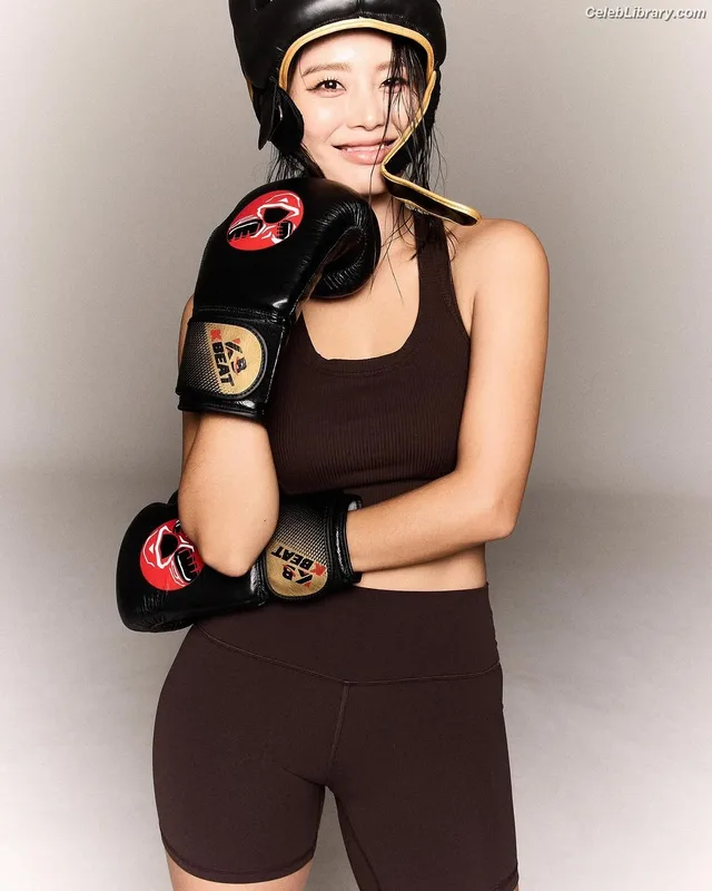 Kang So Yeon photo 14 of 77