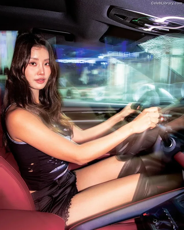 Kang So Yeon photo 18 of 77