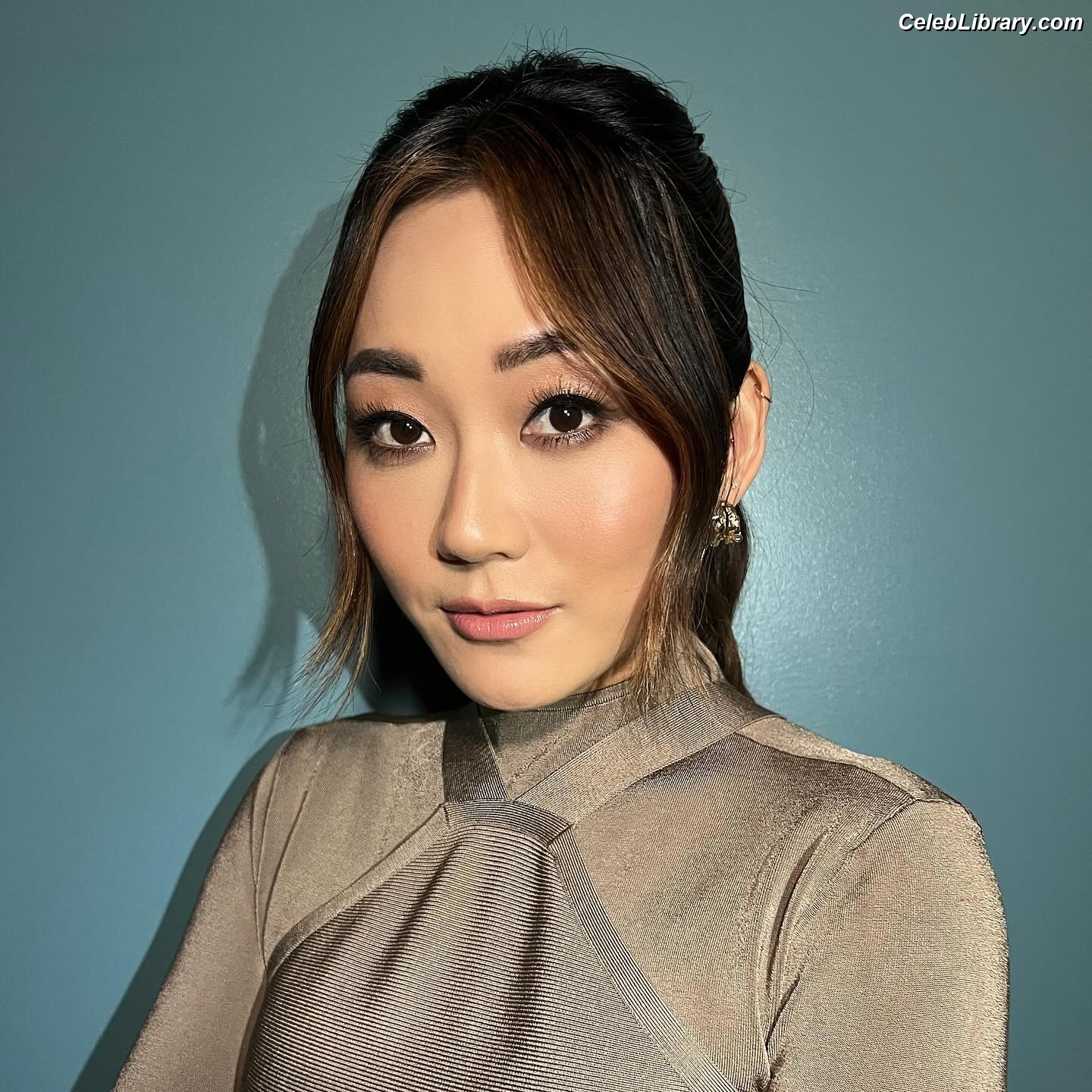 Karen Fukuhara photo 19 of 331