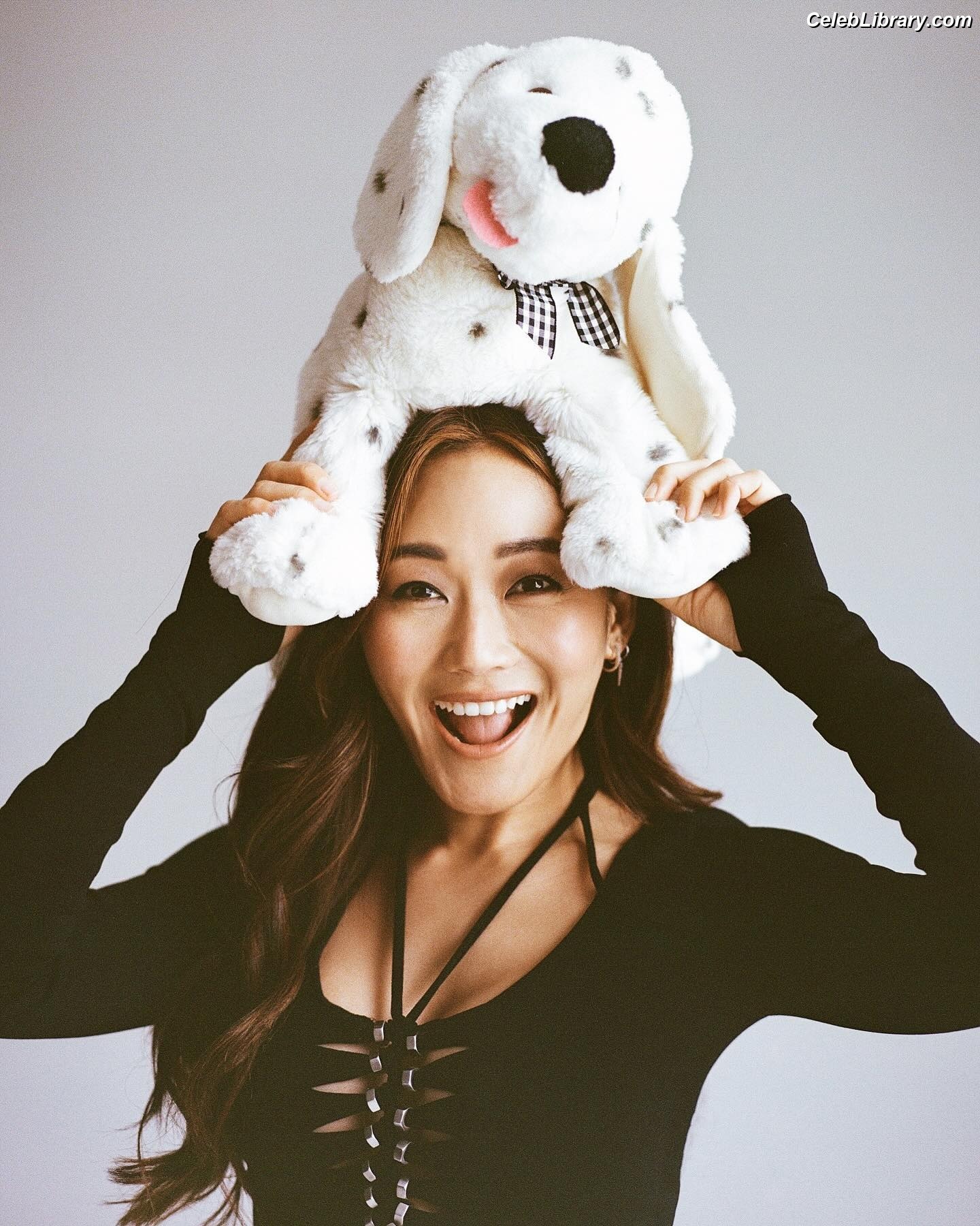 Karen Fukuhara photo 21 of 331