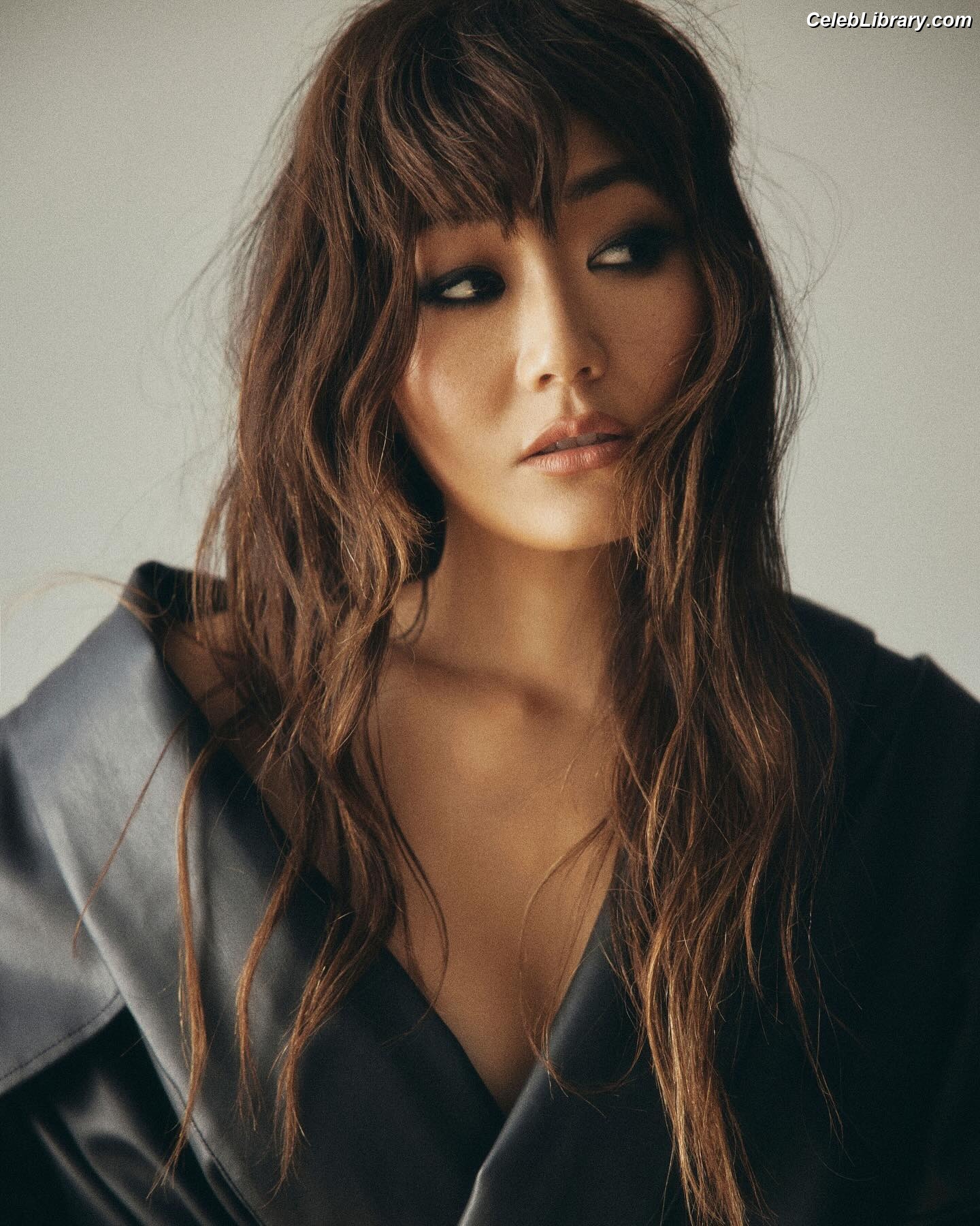 Karen Fukuhara photo 14 of 331