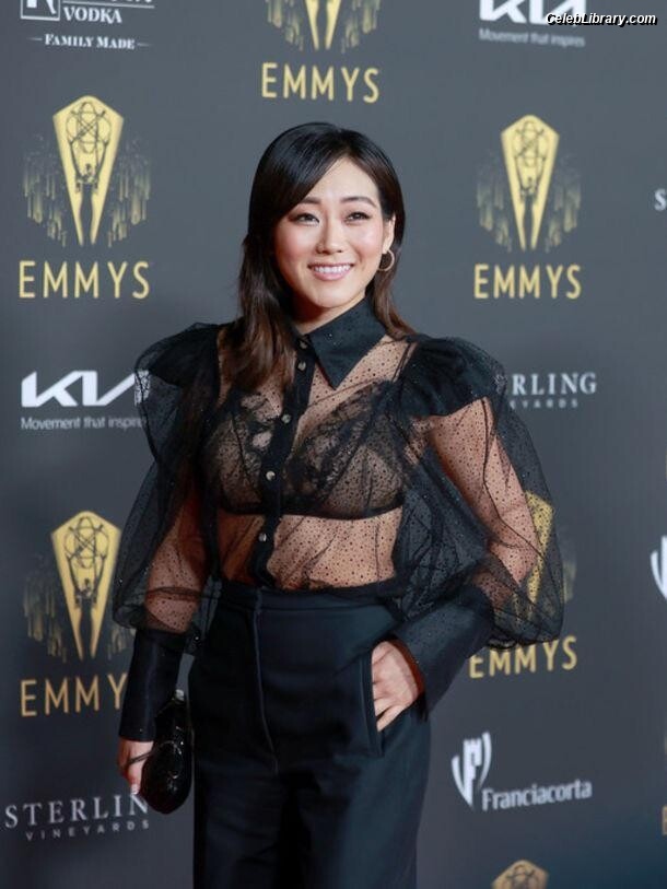Karen Fukuhara photo 20 of 331