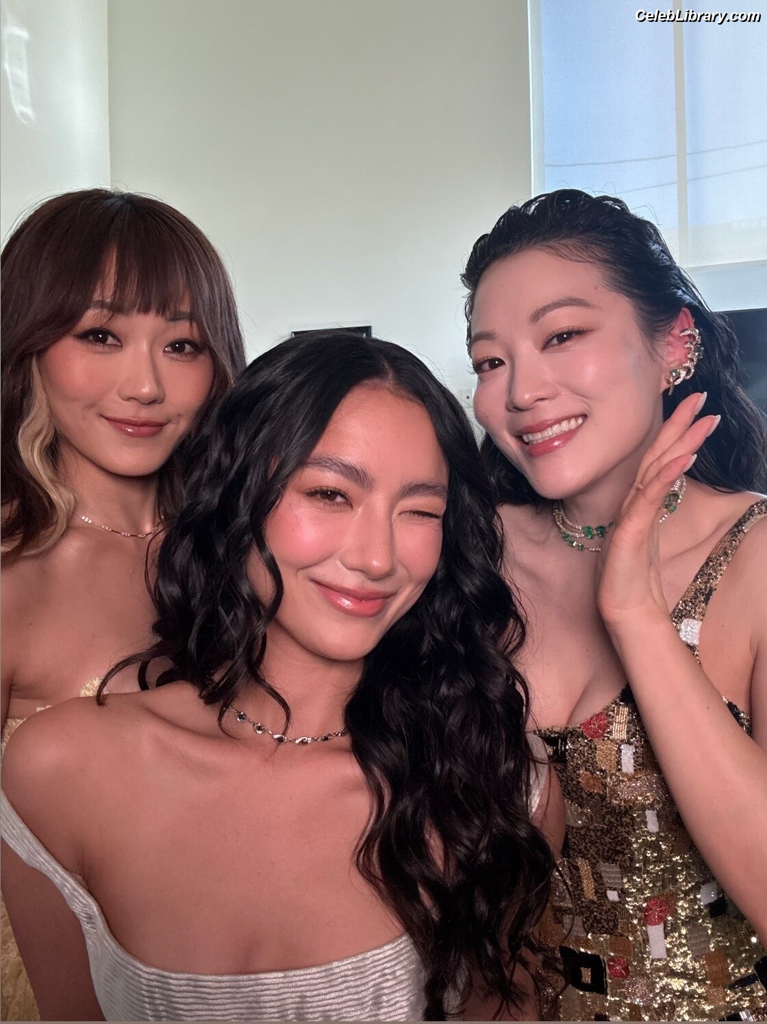 Karen Fukuhara photo 11 of 331