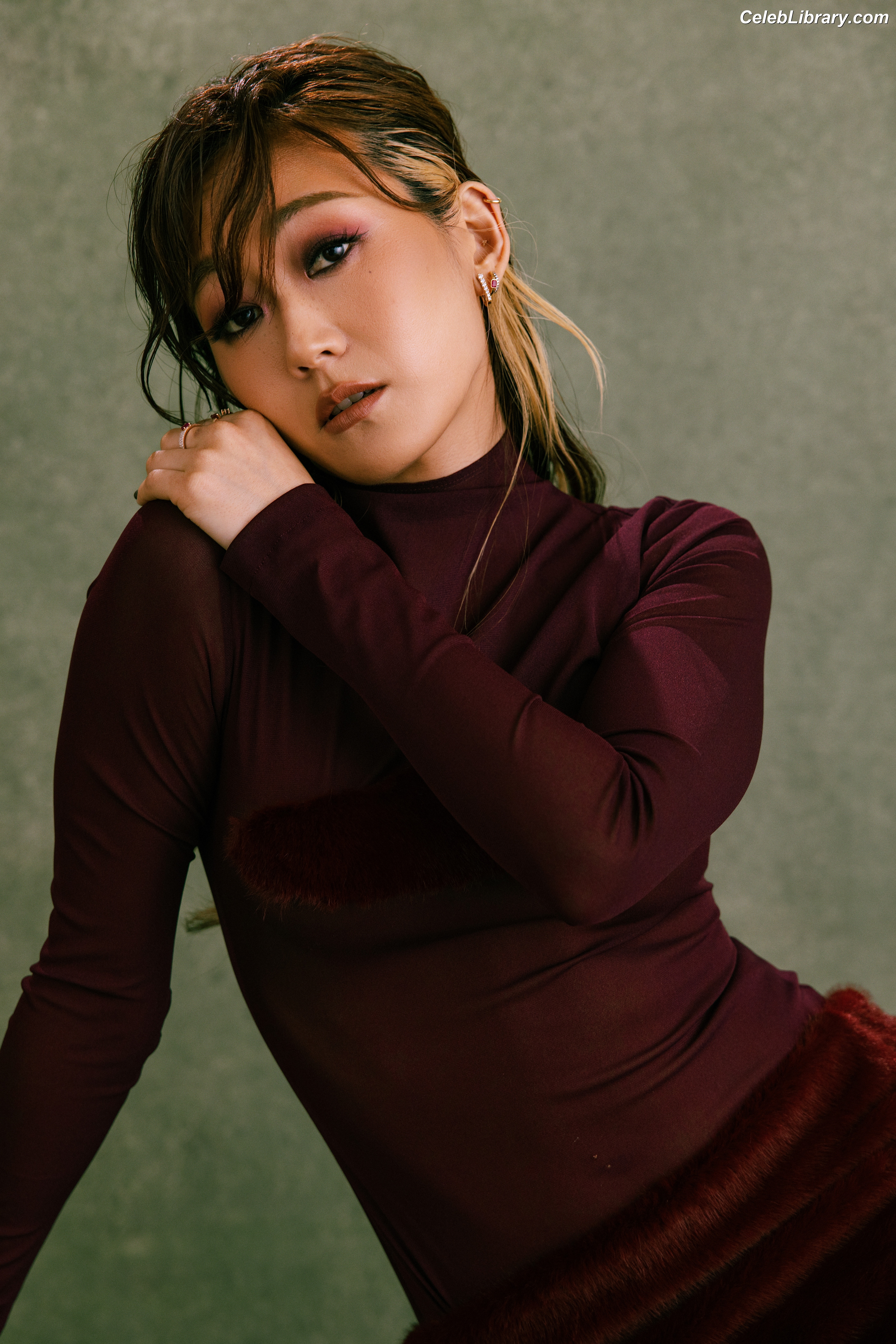 Karen Fukuhara photo 9 of 331