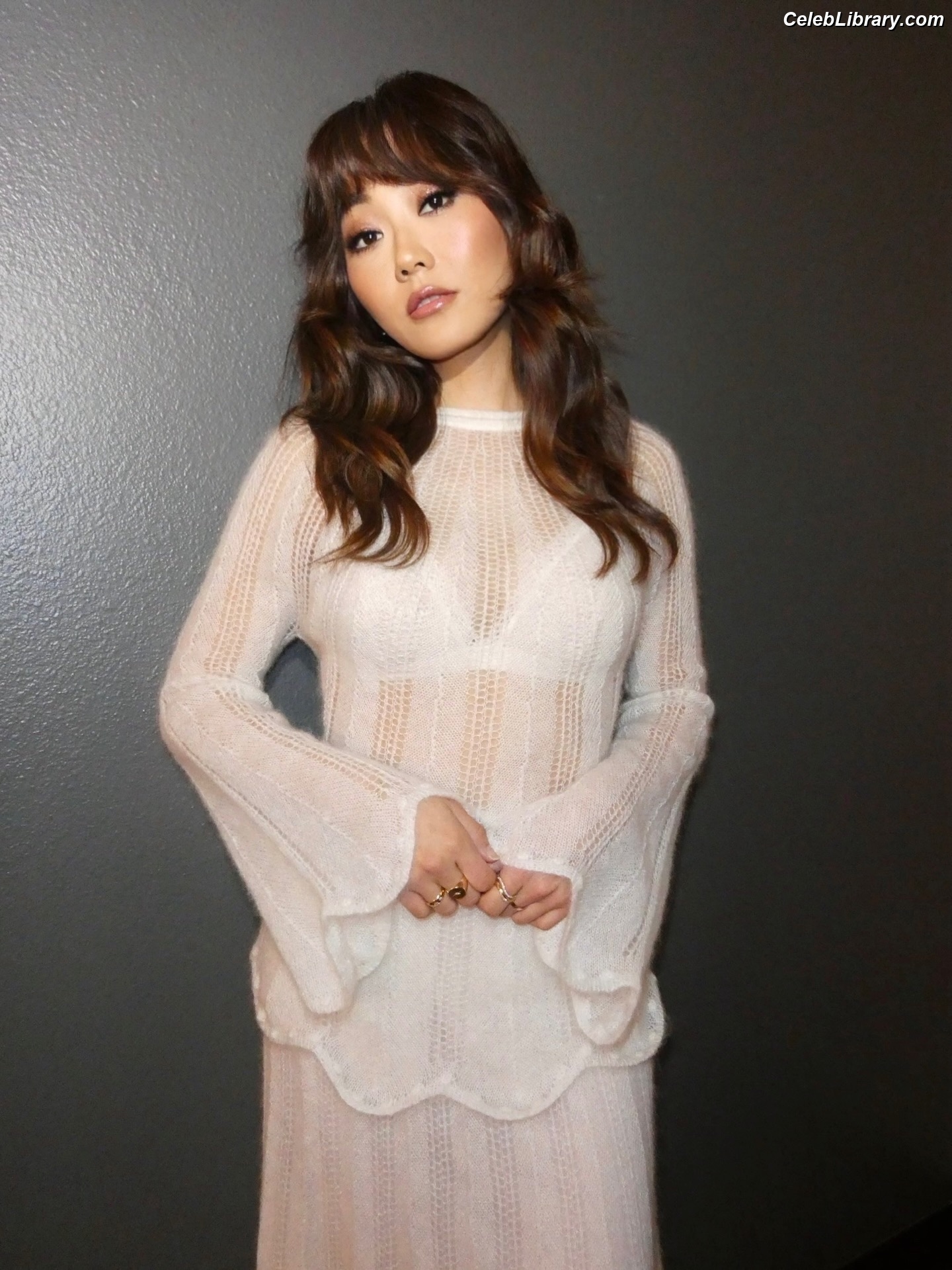 Karen Fukuhara photo 7 of 331