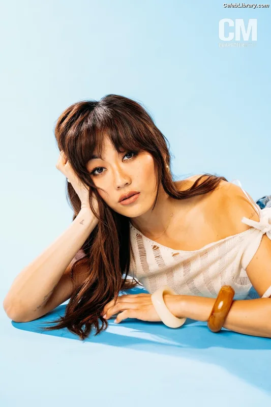 Karen Fukuhara photo 10 of 331