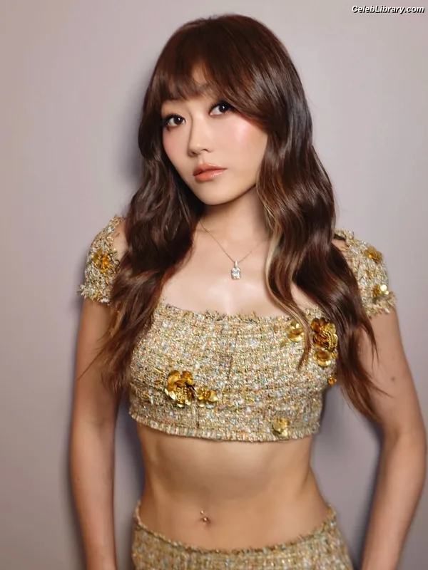 Karen Fukuhara photo 13 of 331