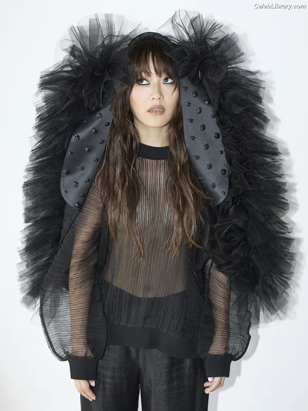 Karen Fukuhara photo 24 of 331