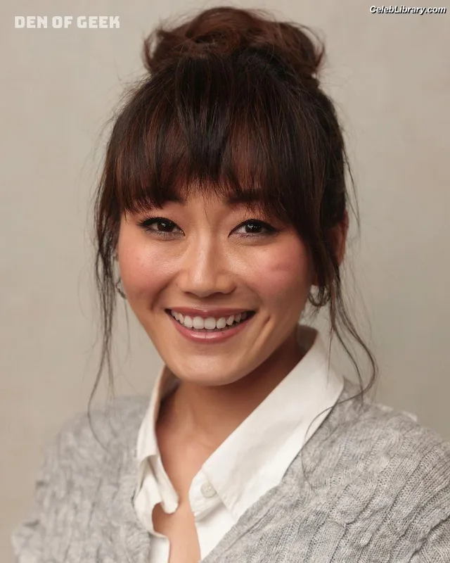 Karen Fukuhara photo 21 of 331