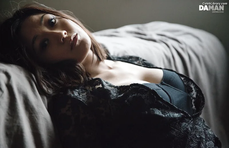 Karen Fukuhara photo 9 of 331