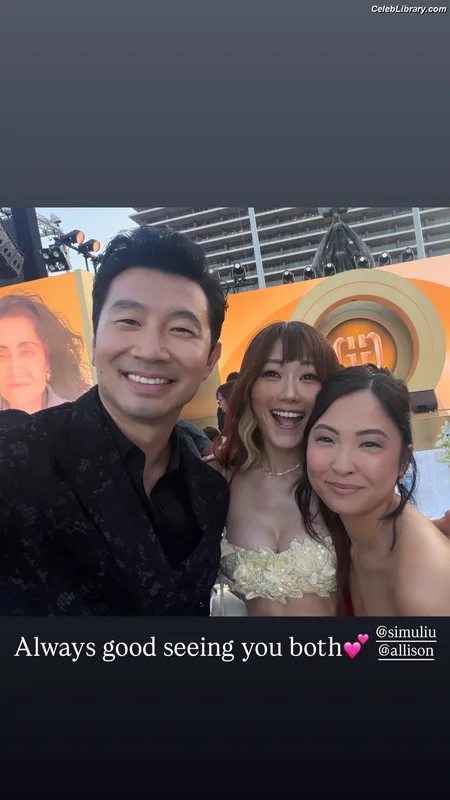Karen Fukuhara photo 4 of 331